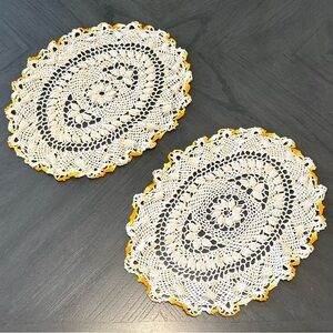 🟢 3/$25 🟢 Vintage Doilies - Off White & Yellow Set of 2
